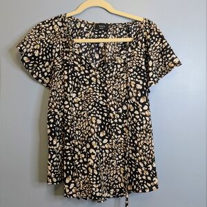 Vici Leopard Print Flutter Sleeve Peasant Blouse Size Small